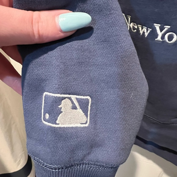 New York Yankees New York or Nowhere Crewneck - XL - Picture 4 of 9